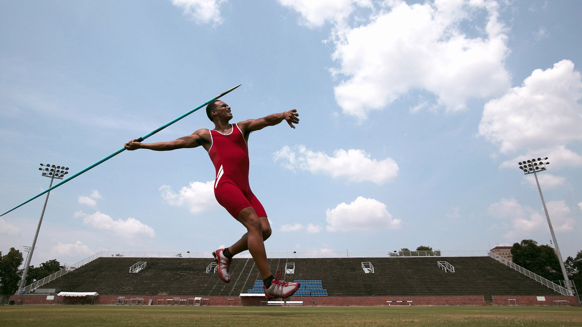 腾讯电竞赛事体系助推游戏生态繁荣，腾讯的电竞